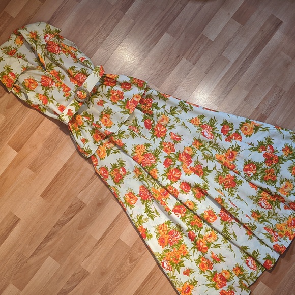 Vintage 1970's handmade orange floral matching skirt, shirt and belt - Picture 1 of 10